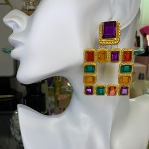The “Rochelle” Multicolor Earring